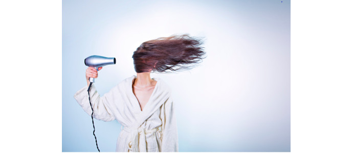 Quel Sèche-Cheveux Choisir ? Suivez le guide!